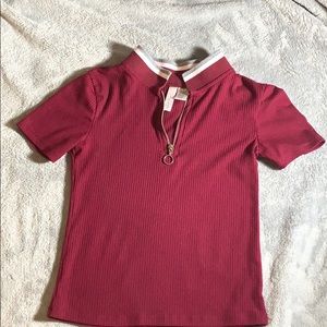 white fawn maroon t-shirt